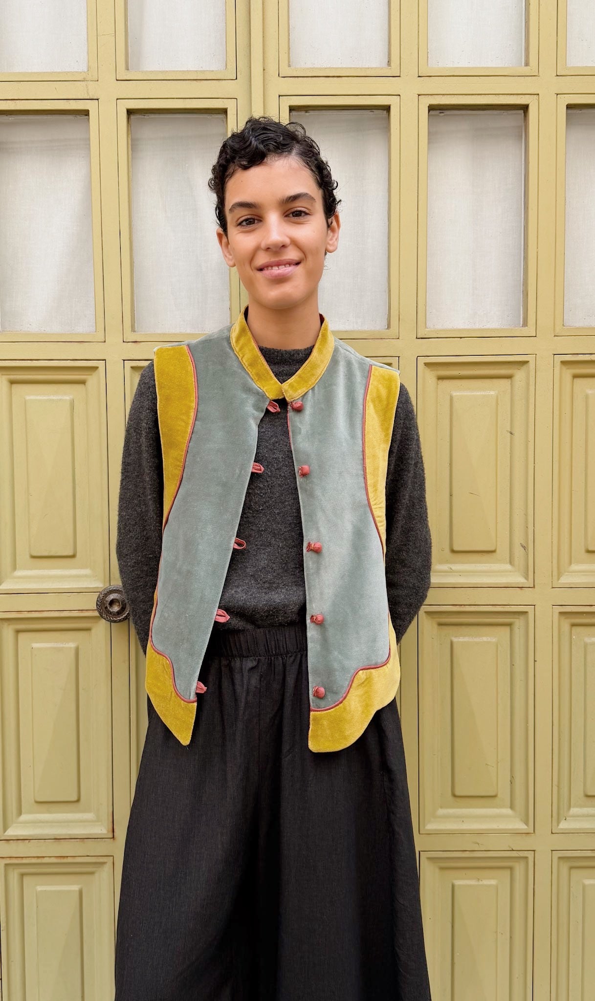 Vest Beeki III