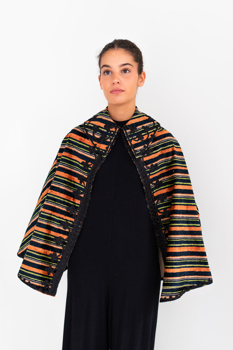 Capa Terciopelo Bordada lV