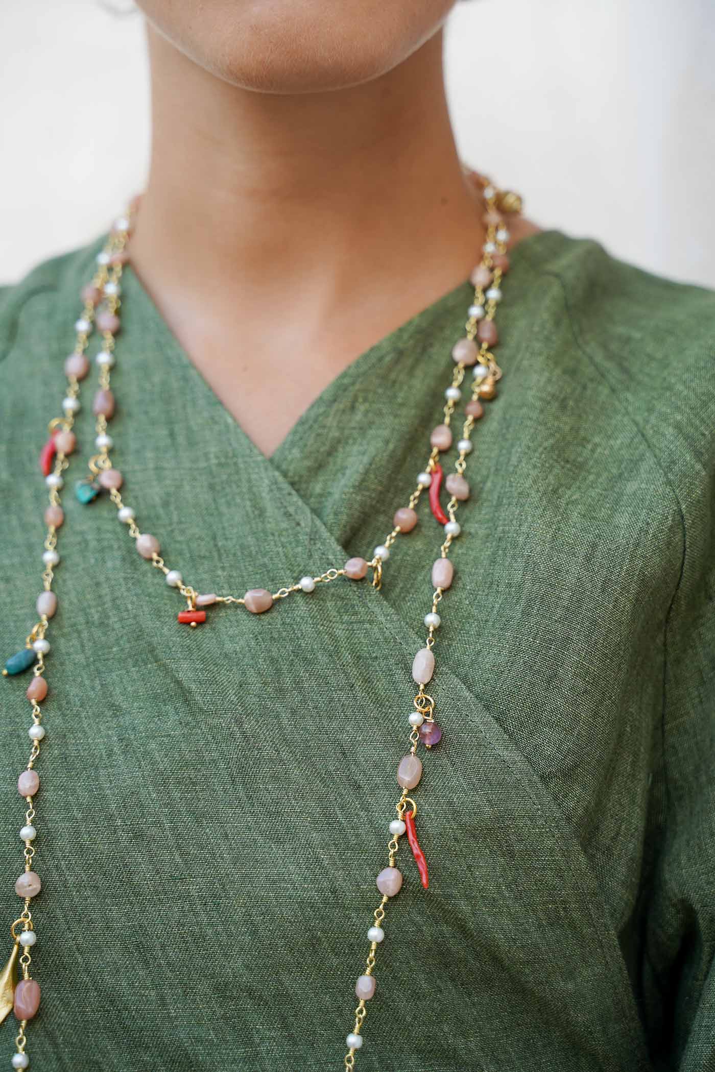 Collar Sare