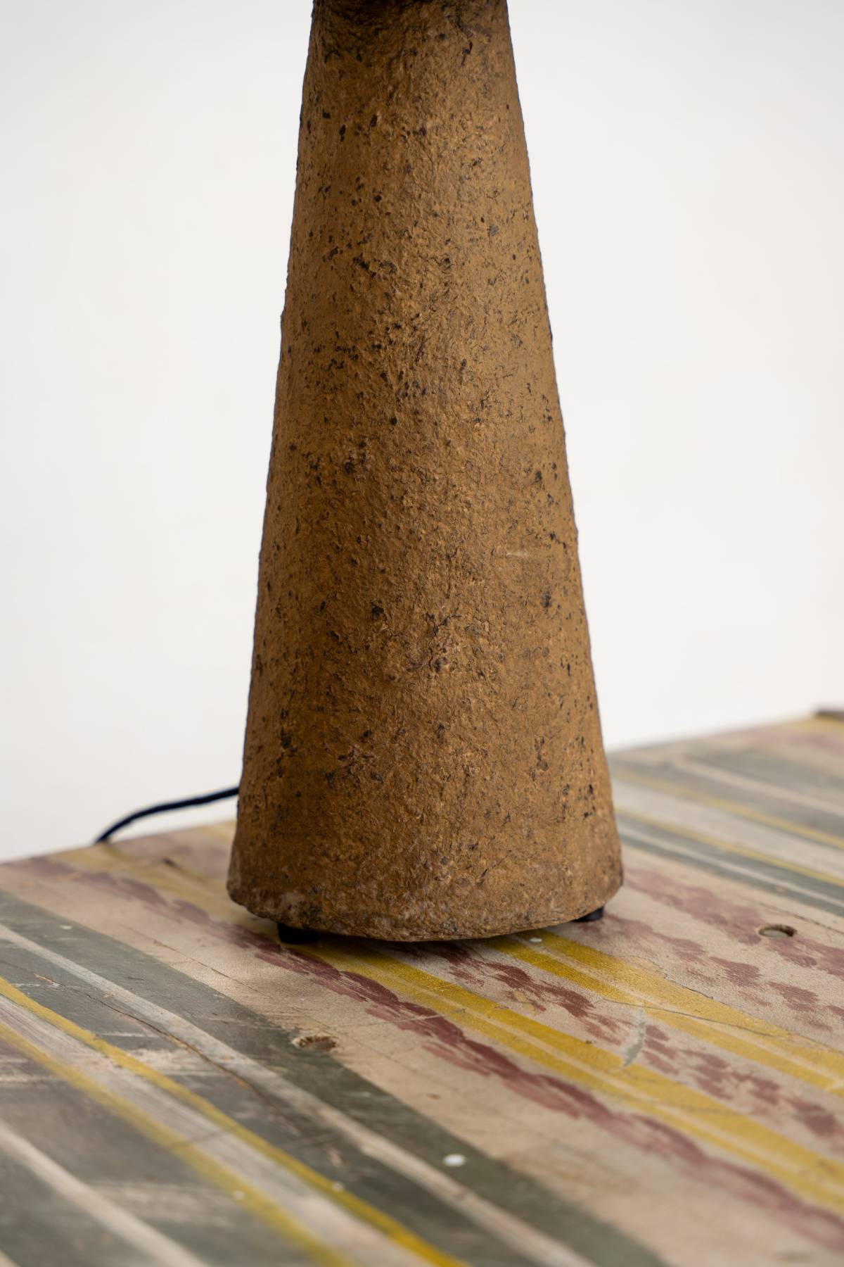 Lampara de mesa Osha