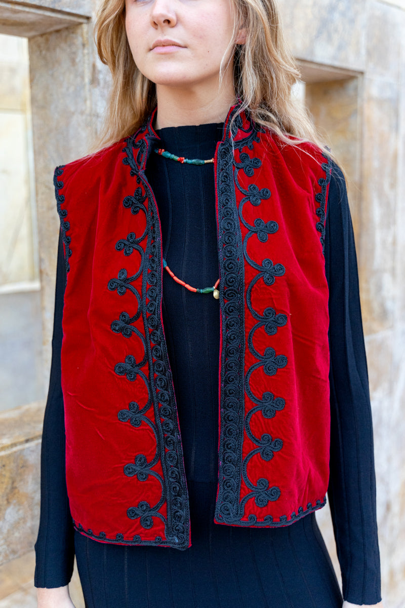 Chaleco Terciopelo Bordado - Main Image