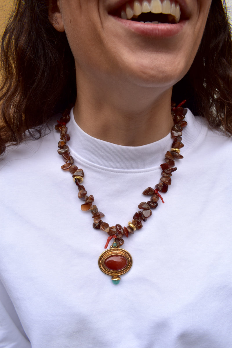 Collar Source