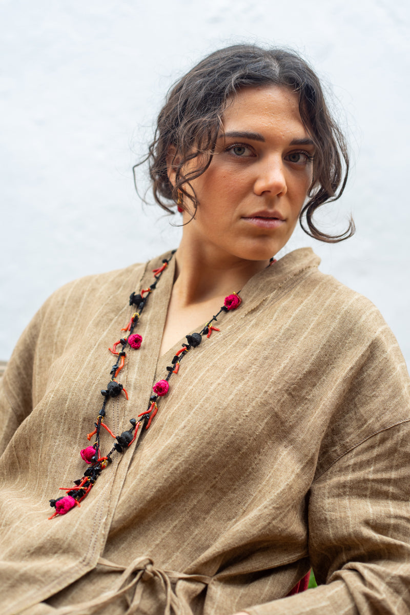 Collar Basira